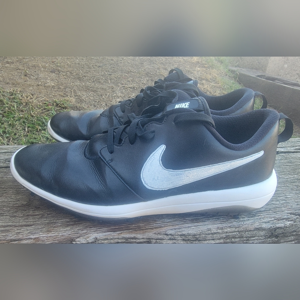 Nike Roshe G Men's Black and White Golf Shoes